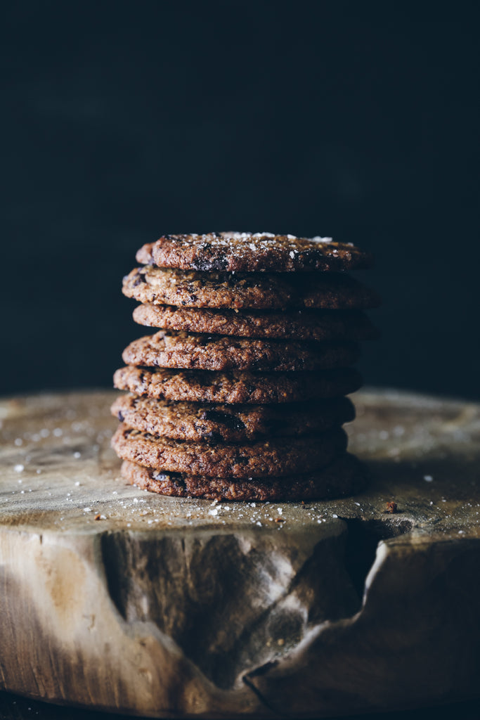 SOFT CHOCOLATE CHIP COOKIES (GLUTEN-FREE & VEGAN)